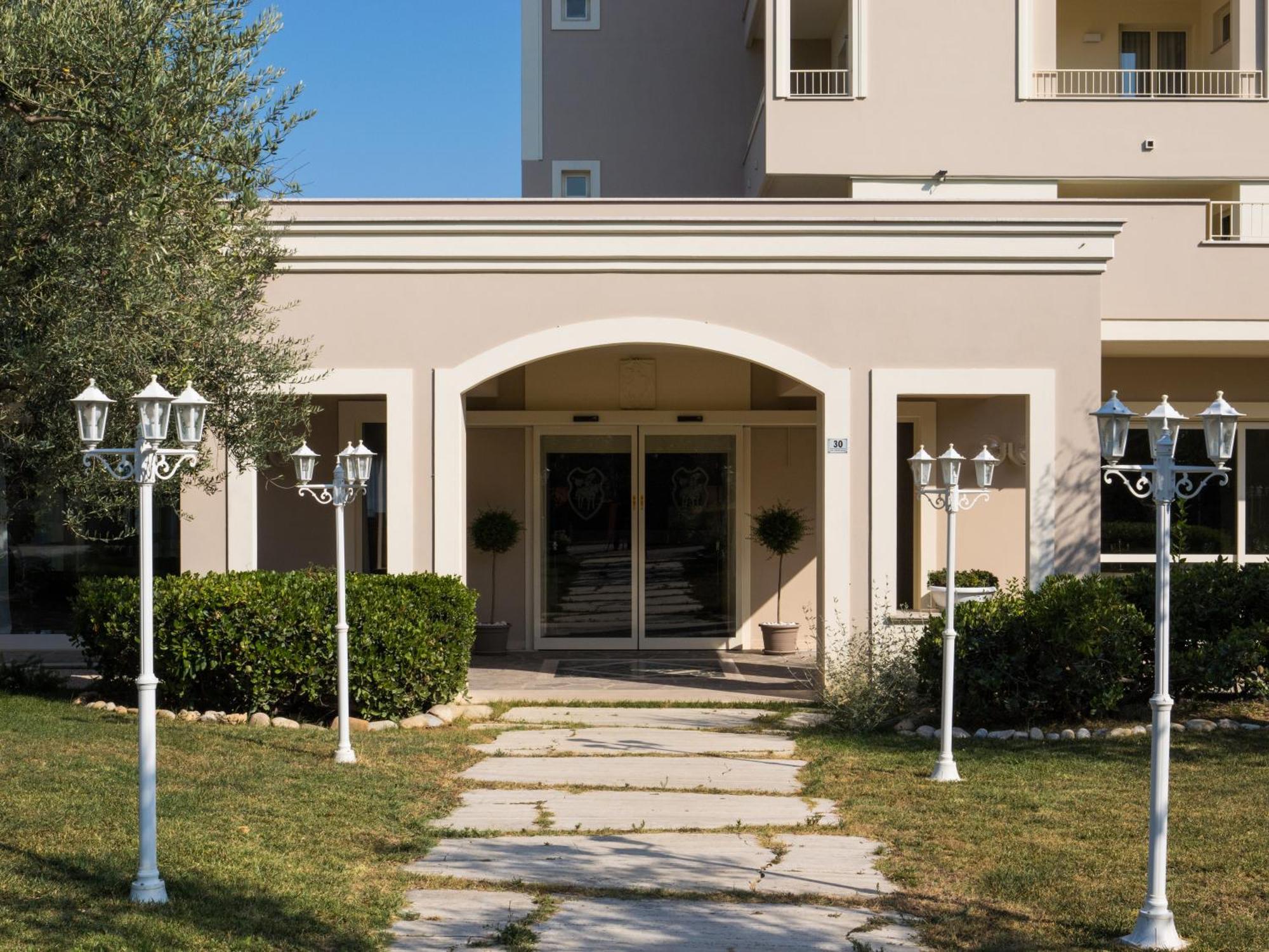Hotel Giardino Dei Principi D'Abruzzo Città Sant'Angelo Exterior foto